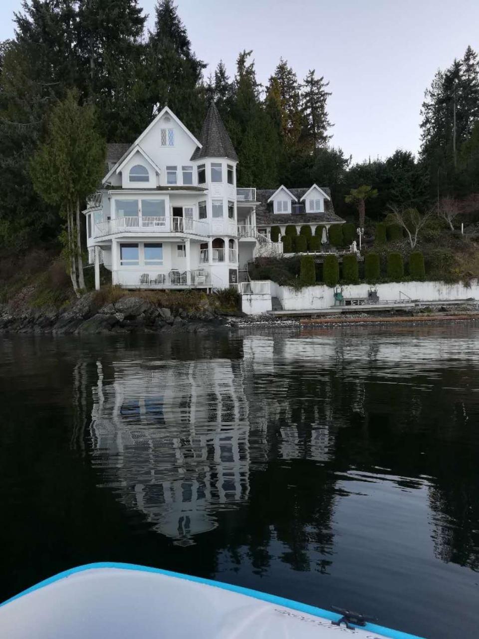 Vancouver Island Castle Cove Inn Chemainus Exterior foto